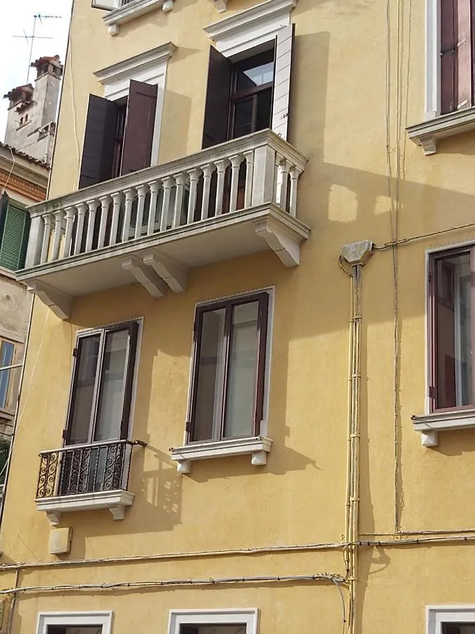 A Casa Di Claudia Apartment Venice