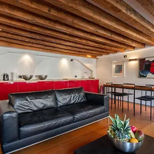 Ve.n.i.ce Cera San Moisè Venezia